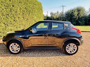 Nissan Juke 1.6 Acenta Euro 5 (s/s) 5dr