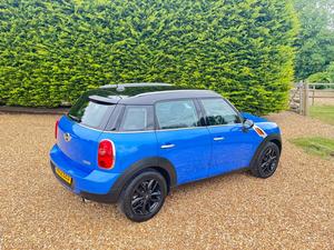 MINI Countryman 1.6 Cooper Euro 5 (s/s) 5dr
