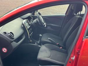 RENAULT CLIO 0.9 Clio Dynamique Nav TCe 5dr