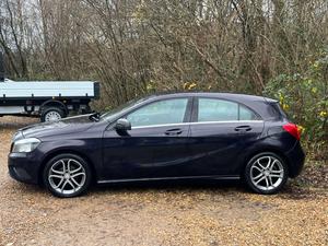 MERCEDES-BENZ A-CLASS 1.5 A180 BlueEfficiency Sport CDi Auto 5dr