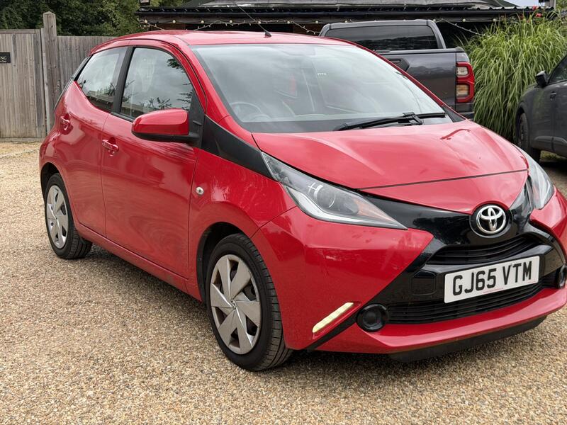 Toyota AYGO 1.0 VVT-i x-play EURO 5 5dr EURO 5