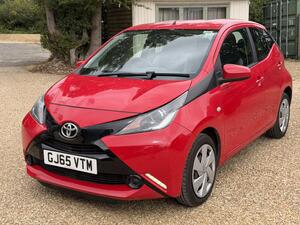 Toyota AYGO 1.0 VVT-i x-play EURO 5 5dr EURO 5
