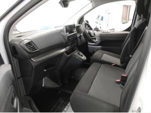 Peugeot e-Expert 75kWh Professional Standard Panel VAN AUTO MWB 6dr (7.4kW Charger)