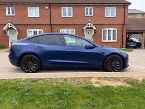 Tesla Model 3 (Dual Motor) Performance AUTO 4WDE 4dr (Performance Upgrade)