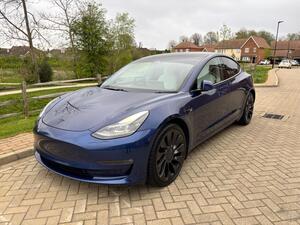 Tesla Model 3 (Dual Motor) Performance AUTO 4WDE 4dr (Performance Upgrade)