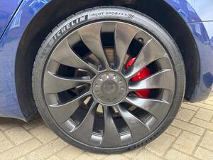 Tesla Model 3 (Dual Motor) Performance AUTO 4WDE 4dr (Performance Upgrade)