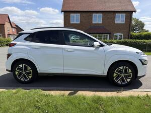 Hyundai KONA 39kWh Premium AUTO 5dr (10.5kW Charger)