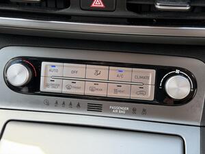 Hyundai KONA 39kWh Premium AUTO 5dr (10.5kW Charger)