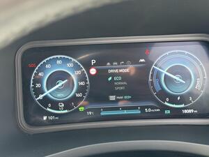 Hyundai KONA 39kWh Premium AUTO 5dr (10.5kW Charger)
