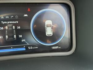 Hyundai KONA 39kWh Premium AUTO 5dr (10.5kW Charger)