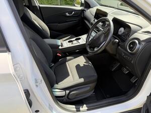 Hyundai KONA 39kWh Premium AUTO 5dr (10.5kW Charger)
