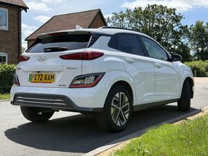 Hyundai KONA 39kWh Premium AUTO 5dr (10.5kW Charger)