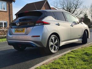 Nissan Leaf 40kWh Tekna AUTO 5dr