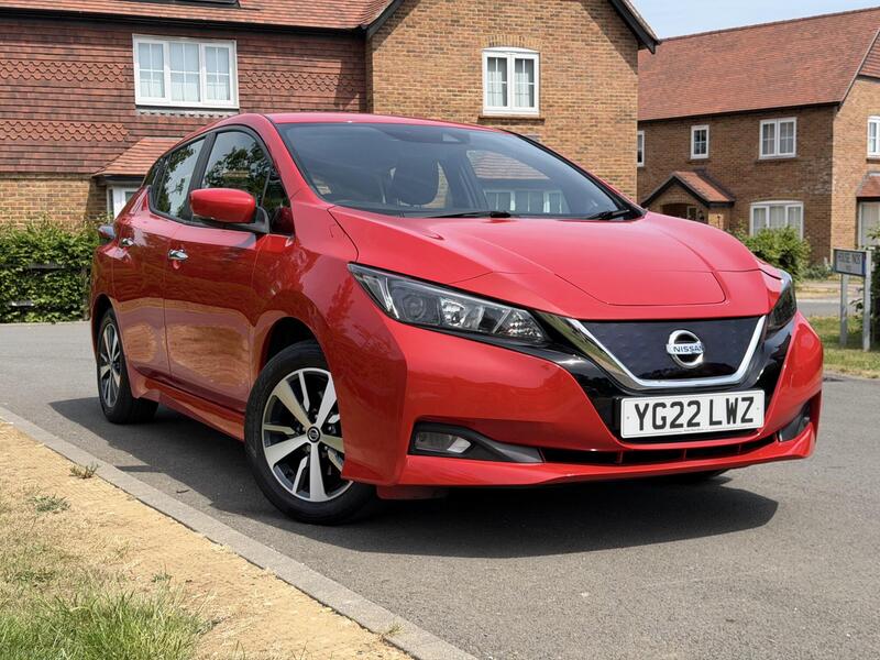 Nissan Leaf 40kWh Acenta AUTO 5dr