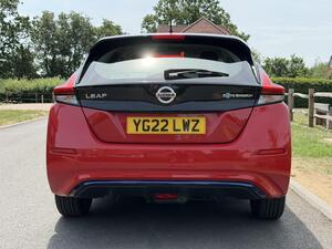 Nissan Leaf 40kWh Acenta AUTO 5dr