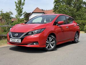 Nissan Leaf 40kWh Acenta AUTO 5dr