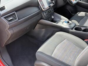 Nissan Leaf 40kWh Acenta AUTO 5dr