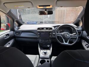 Nissan Leaf 40kWh Acenta AUTO 5dr