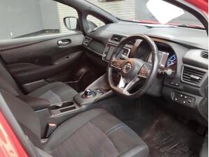 Nissan Leaf 40kWh Acenta AUTO 5dr