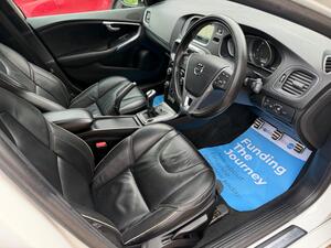 Volvo V40 2.0 D2 R-Design PRO EURO 6 (s/s) 5dr