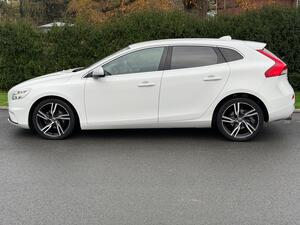Volvo V40 2.0 D2 R-Design PRO EURO 6 (s/s) 5dr