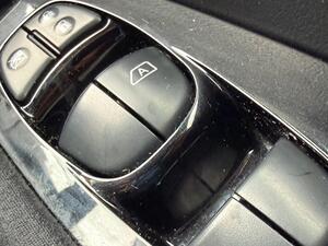 Nissan Leaf 24kWh Acenta AUTO 5dr