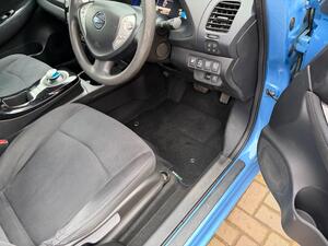 Nissan Leaf 24kWh Acenta AUTO 5dr