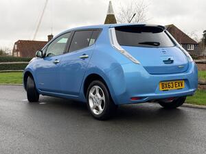 Nissan Leaf 24kWh Acenta AUTO 5dr