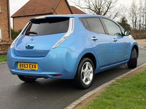 Nissan Leaf 24kWh Acenta AUTO 5dr
