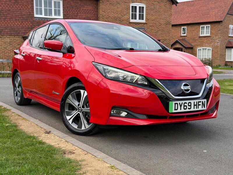 Nissan Leaf 40kWh N-Connecta AUTO 5dr