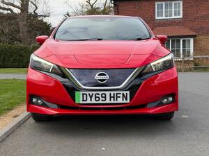 Nissan Leaf 40kWh N-Connecta AUTO 5dr