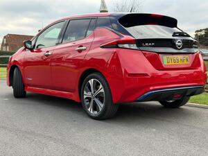 Nissan Leaf 40kWh N-Connecta AUTO 5dr