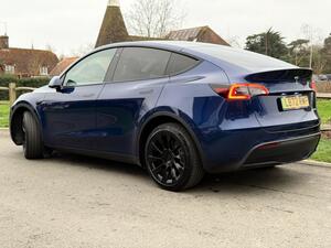 Tesla Model Y (Dual Motor) LONG Range AUTO 4WDE 5dr