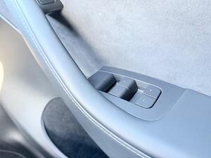 Tesla Model Y (Dual Motor) LONG Range AUTO 4WDE 5dr