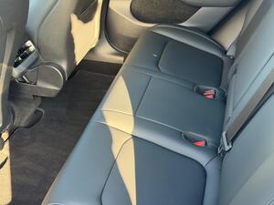 Tesla Model Y (Dual Motor) LONG Range AUTO 4WDE 5dr