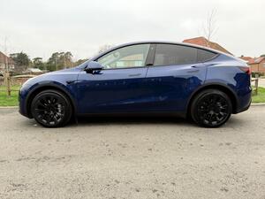 Tesla Model Y (Dual Motor) LONG Range AUTO 4WDE 5dr
