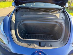 Tesla Model Y (Dual Motor) LONG Range AUTO 4WDE 5dr