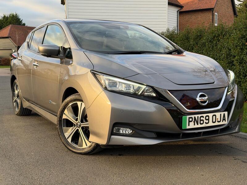 Nissan Leaf 40kWh Tekna AUTO 5dr