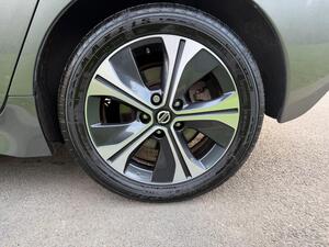 Nissan Leaf 40kWh Tekna AUTO 5dr