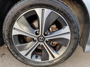 Nissan Leaf 40kWh Tekna AUTO 5dr