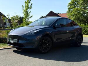 Tesla Model Y (Dual Motor) LONG Range AUTO 4WDE 5dr