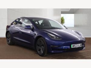 Tesla Model 3 LONG Range AUTO RWD 4dr