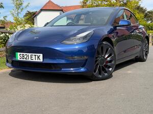 Tesla Model 3 (Dual Motor) Performance AUTO 4WDE 4dr (Performance Upgrade)