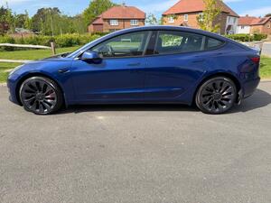 Tesla Model 3 (Dual Motor) Performance AUTO 4WDE 4dr (Performance Upgrade)