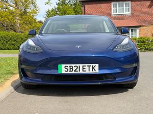 Tesla Model 3 (Dual Motor) Performance AUTO 4WDE 4dr (Performance Upgrade)