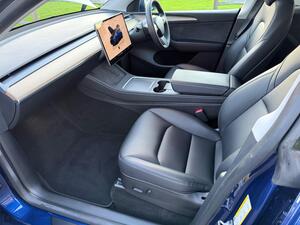 Tesla Model Y (Dual Motor) LONG Range AUTO 4WDE 5dr