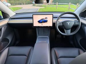 Tesla Model Y (Dual Motor) LONG Range AUTO 4WDE 5dr