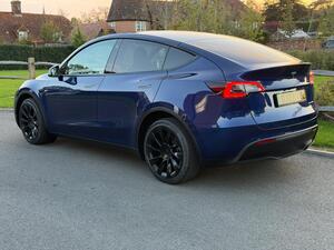 Tesla Model Y (Dual Motor) LONG Range AUTO 4WDE 5dr