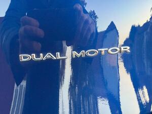 Tesla Model Y (Dual Motor) LONG Range AUTO 4WDE 5dr