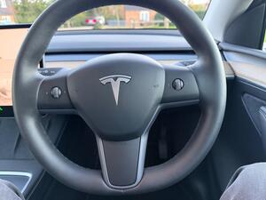 Tesla Model Y (Dual Motor) LONG Range AUTO 4WDE 5dr
